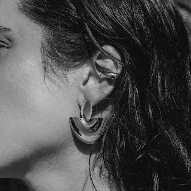 Editorial BORÓ — ear cuff